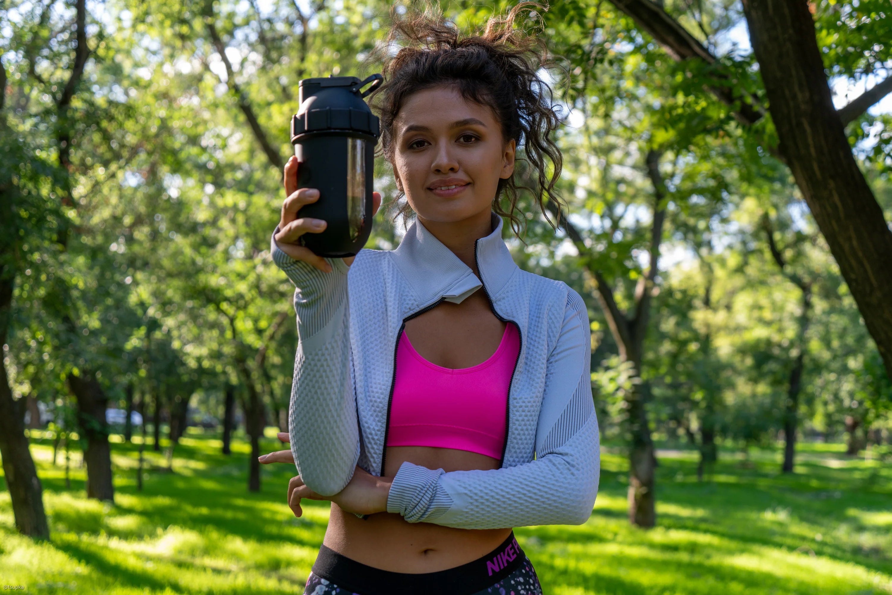 ShakeSphere Tumbler Cooler Shaker Matte Black